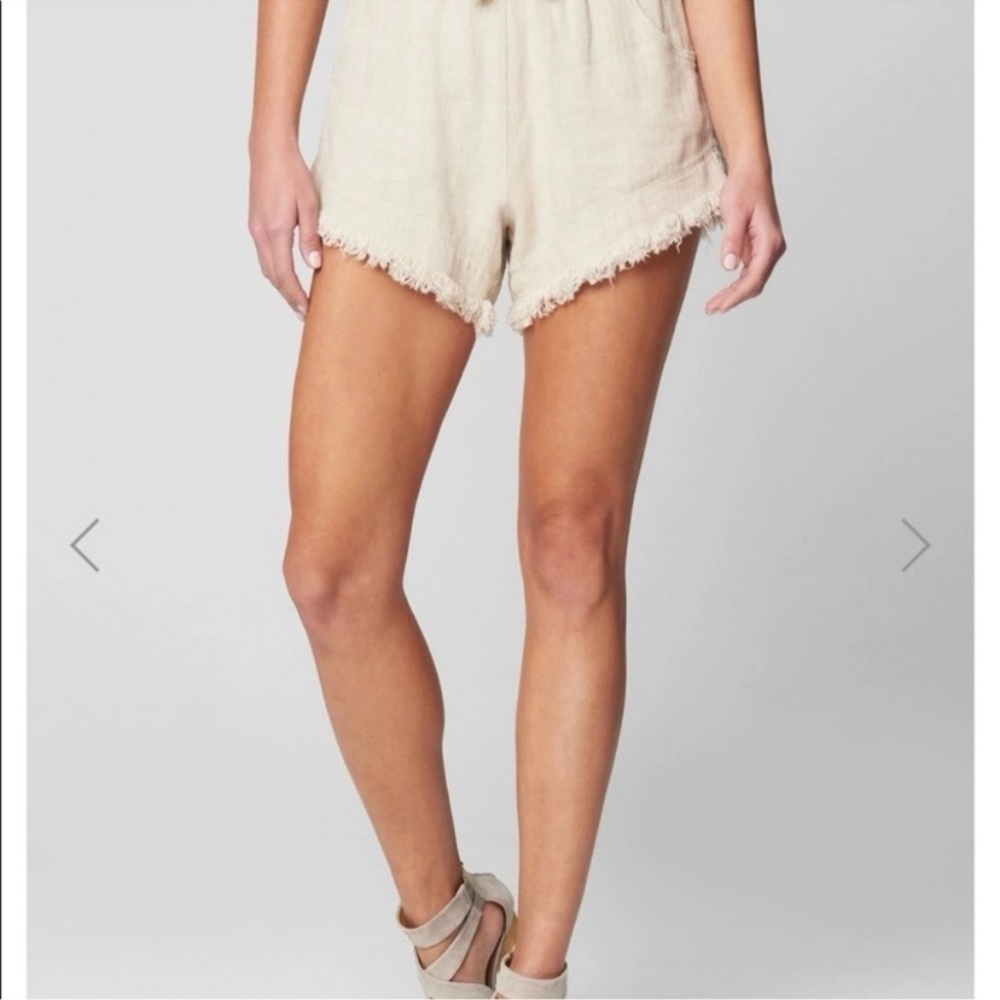 NWT Blank NYC Linen Blend High Rise Paper Bag Waist Frayed Hem Shorts, Sz M - Picture 3 of 10